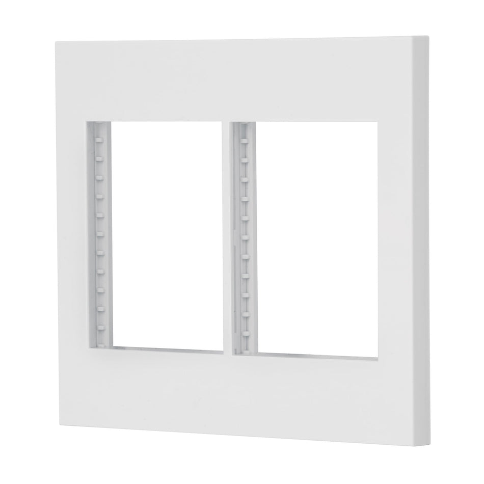 Placa 2 ventanas, 6 módulos, línea Española, color blanco SKU PP6M-EB0